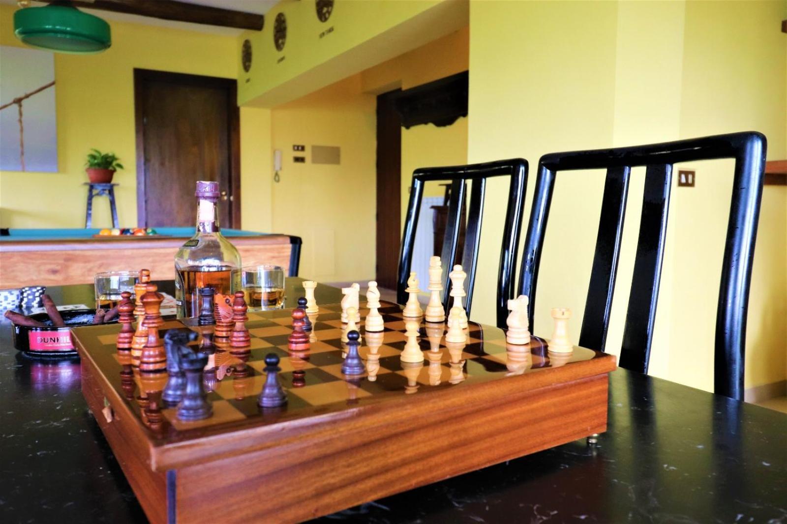 Privata Con Piscina E Biliardo Villa *