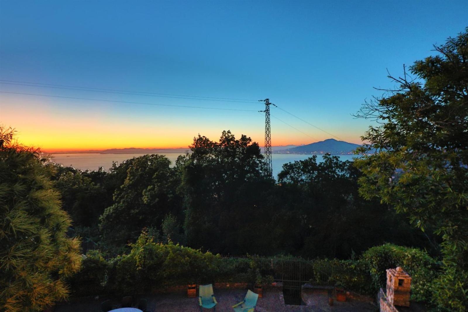 Privata Con Piscina E Biliardo Villa *