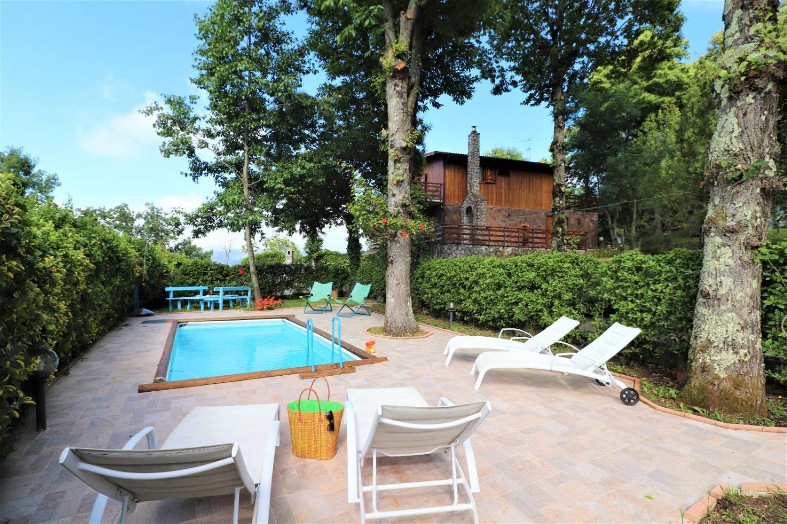 Privata Con Piscina E Biliardo Villa